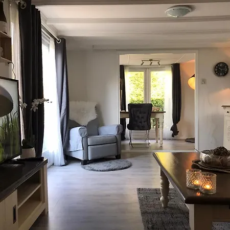 Great Veluwe With Private Hottub And Big Garden Apartment *